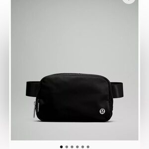 Lululemon belt bag